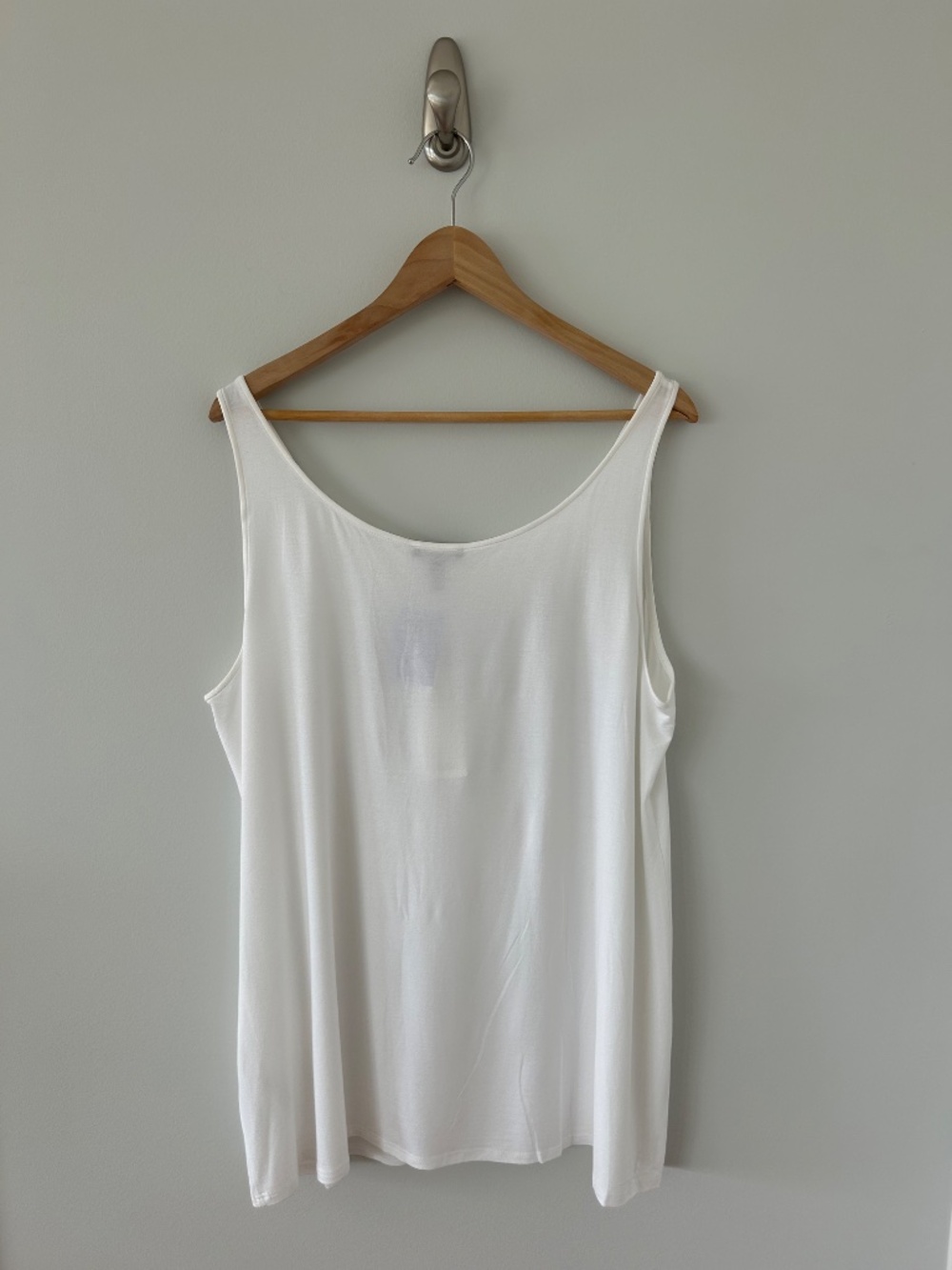 NWT Eileen Fisher Viscose Jersey Long Scoop Neck Tank White Sz XL - Picture 2 of 4